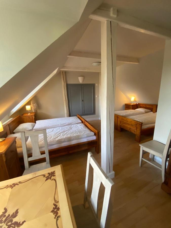 Apartman Na Statku Miskovice  Dış mekan fotoğraf